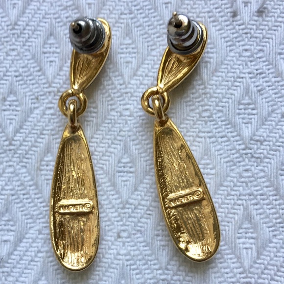 Beautiful Napier drop earrings!!💋 - Picture 4 of 4